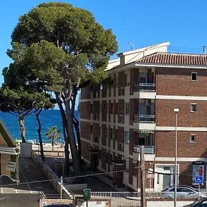 https://nuevo-apartamento-a-50m-de-la-playa.catalonia-hotels.com